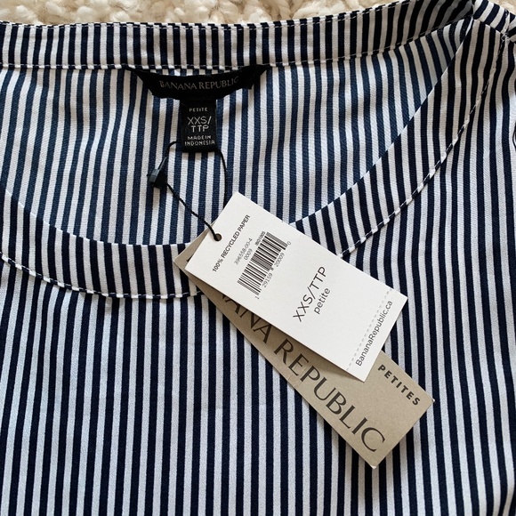 NWT Banana Republic Blouse - Picture 2 of 4